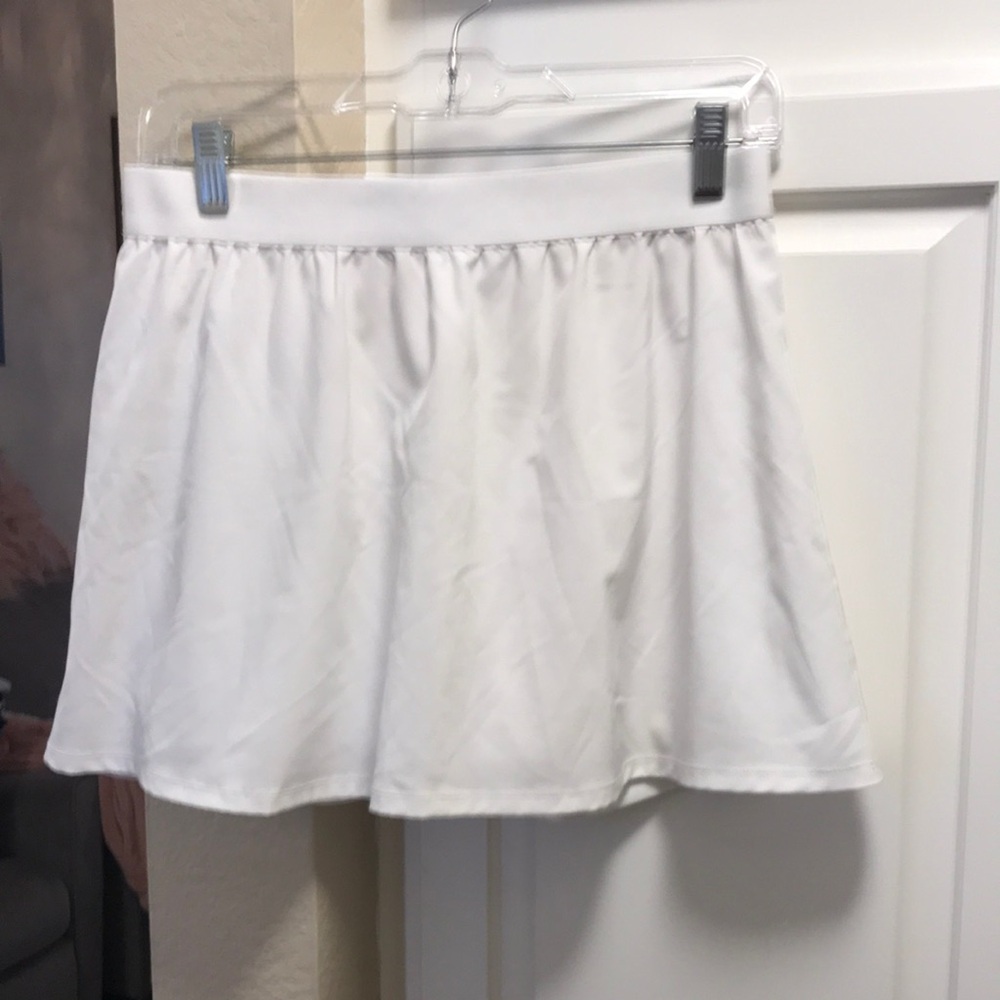 Ideology white tennis skirt
